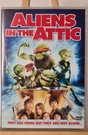 Aliens In the Attic - Ashley Tisdale, Robert Hoffman, Carter Jenkins (Begagnad)
