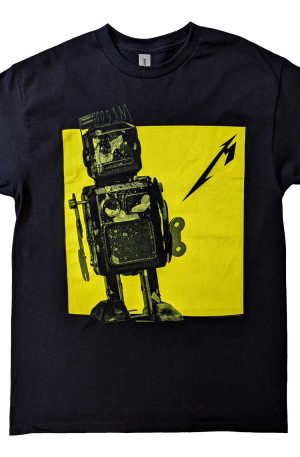 Svart t-shirt med gult tryck av en robott. Metalliica logga på framsidan.