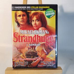 Strandhugg I Somras (INPLASTAD) Annie Birgit Garde, Stellan Skarsgård, Siv-Inger Svensson - Klubb Super 8 (Begagnad)