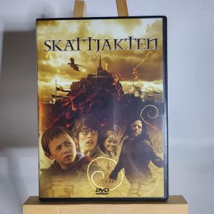 Skattejakten - Sally Carlsson, Niklas James Knudsen, Ingrid Giæver (Begagnad)